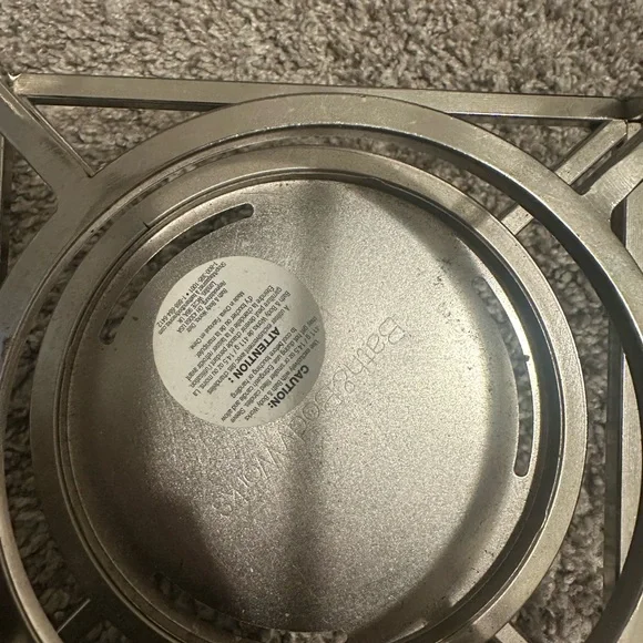 Bath and body works metal 3-wick holder - Picture 2 of 2